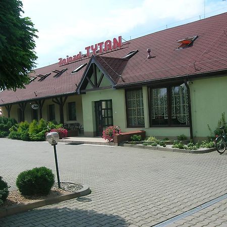 Zajazd Tytan Kochanowice Exterior foto