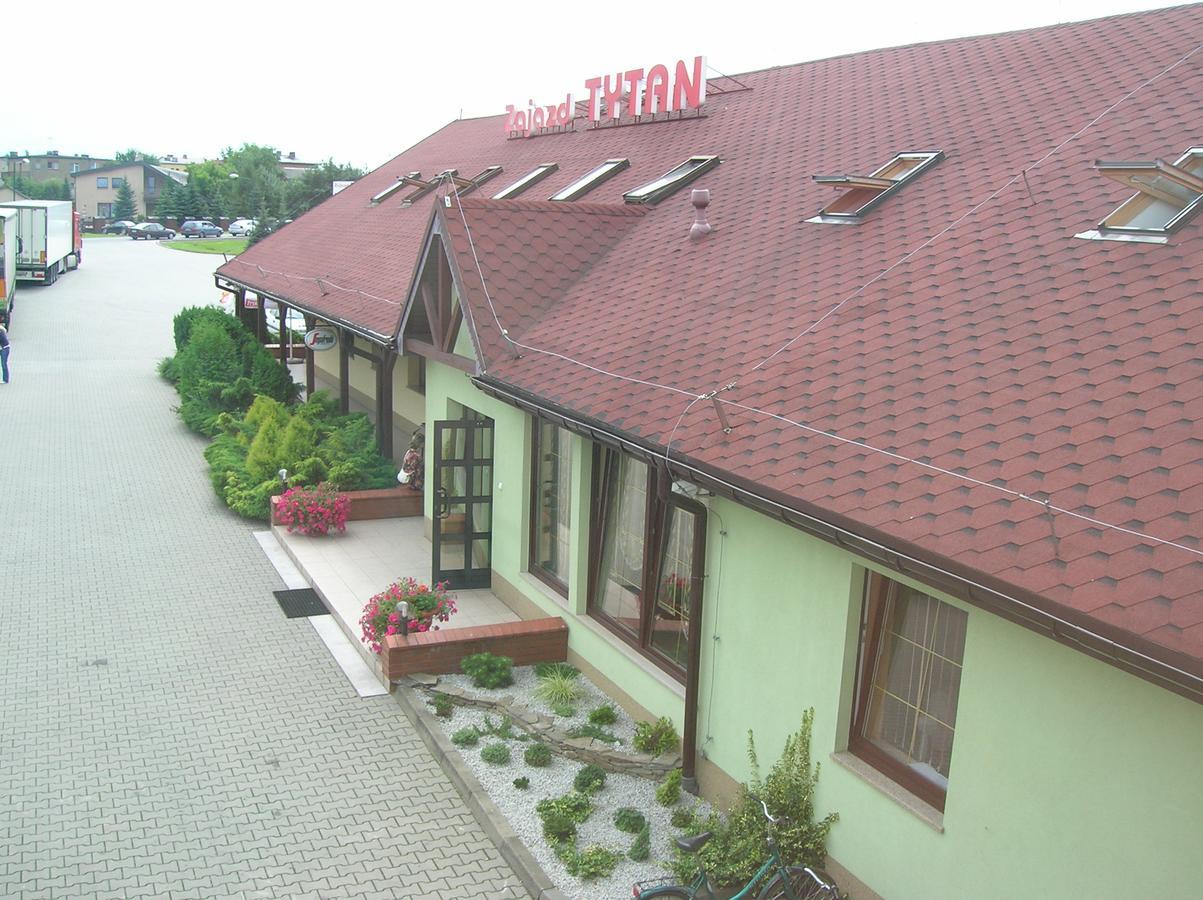 Zajazd Tytan Kochanowice Exterior foto